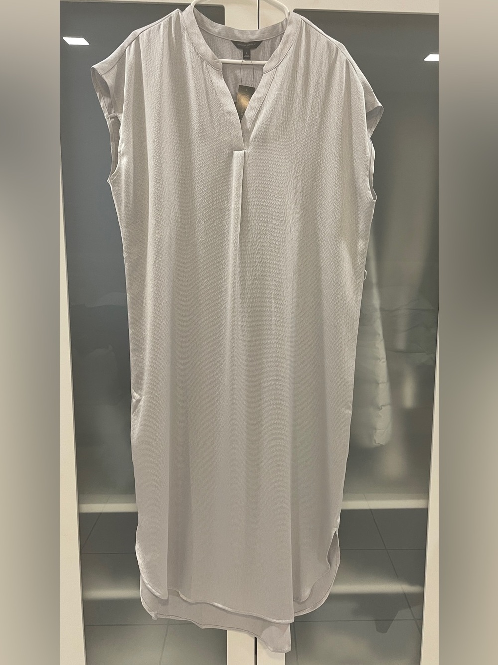 Banana Republic Light Gray / silver Textured V-Neck high low dress